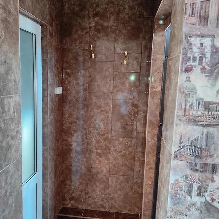 Hotel Гостевой Дом Ирина Suchumi Exteriér fotografie